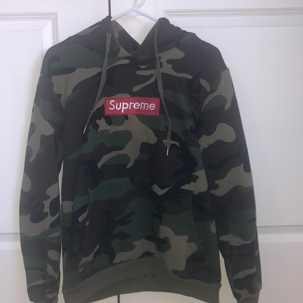 Hype Supreme Hoodie Box Logo Sweatshirt
